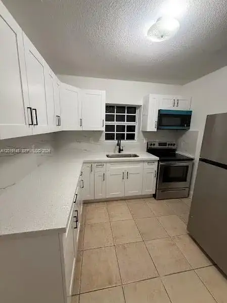 2345 NW 65th St, Miami FL 33147 photo 4