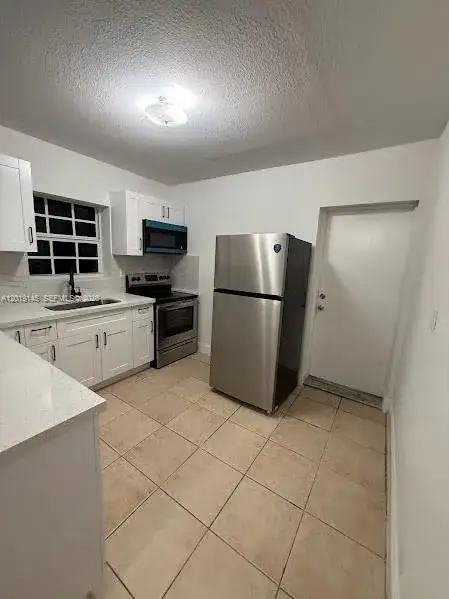 2345 NW 65th St, Miami FL 33147 photo 5