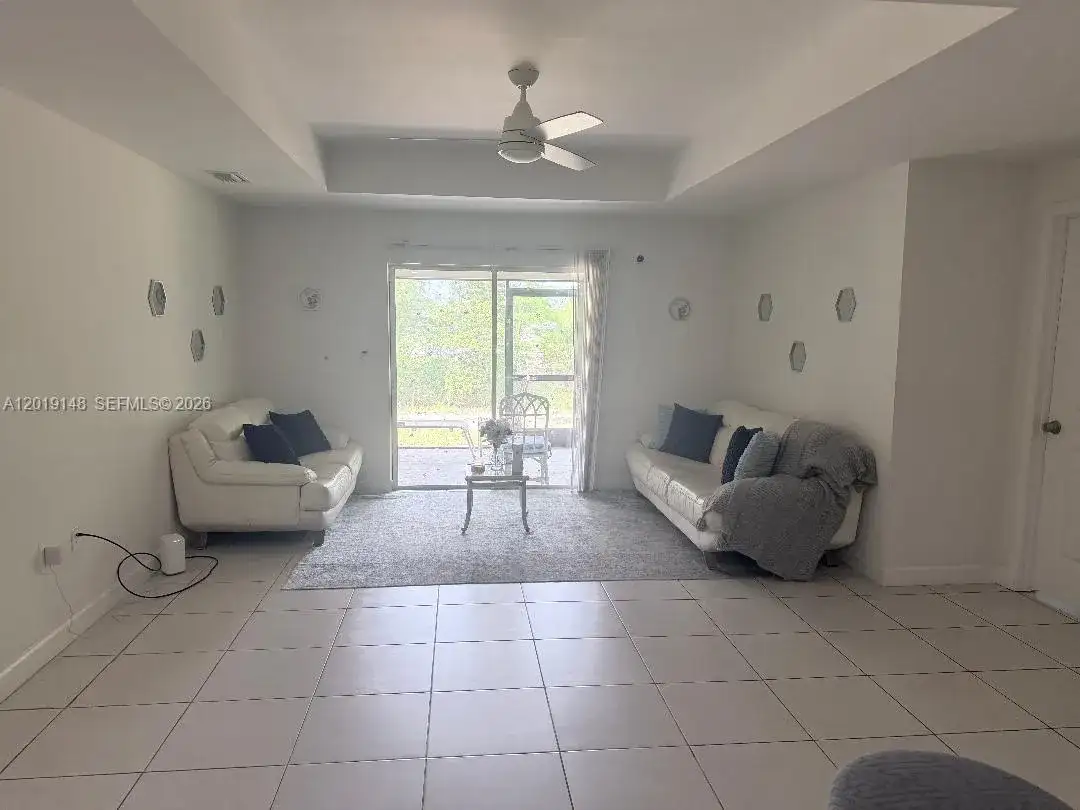 4412 Douglas Ln, Other City - In The State Of Florida FL 33973 photo 2