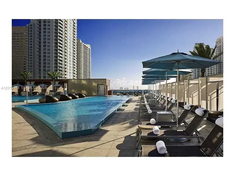 200 Biscayne Boulevard Way # 4904, Miami FL 33131