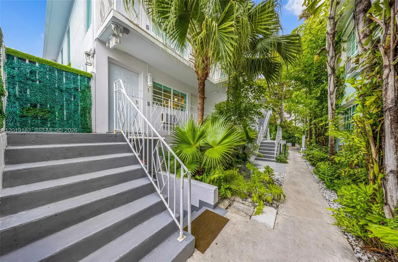 7830 Abbott Ave, Miami Beach FL 33141 photo 4