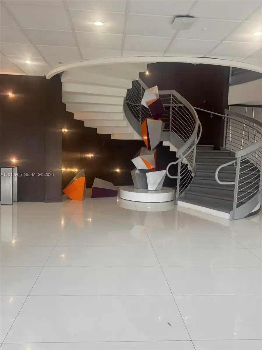 5701 Collins Ave # 511, Miami Beach FL 33140