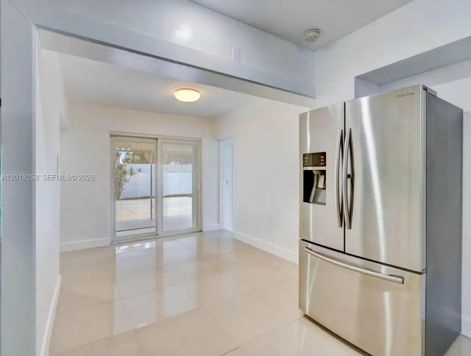 9494 SW 39th St, Miami FL 33165 photo 3