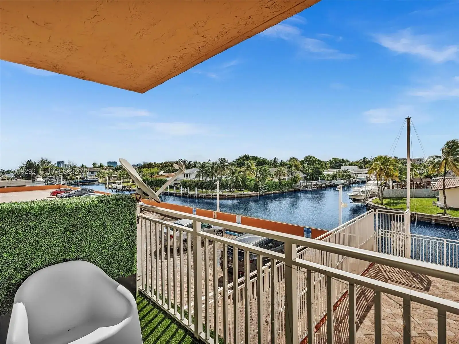 2450 NE 135th St # 201, North Miami FL 33181 photo 2