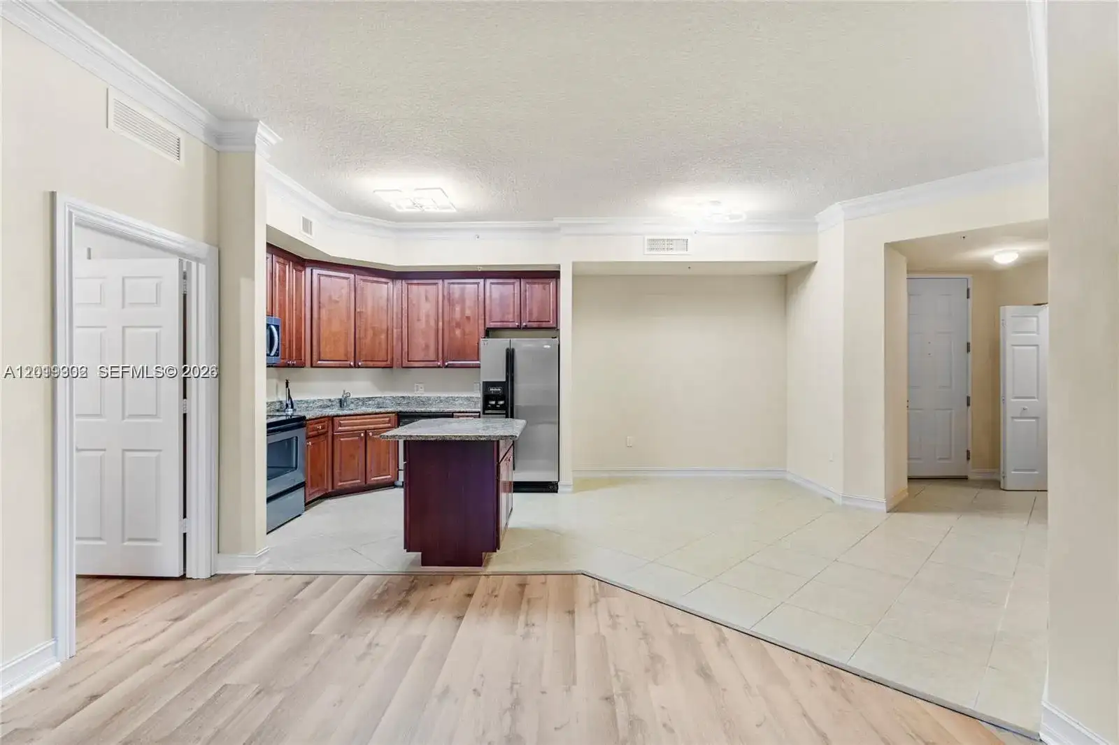 3001 NE 185th St # 219, Aventura FL 33180 photo 2