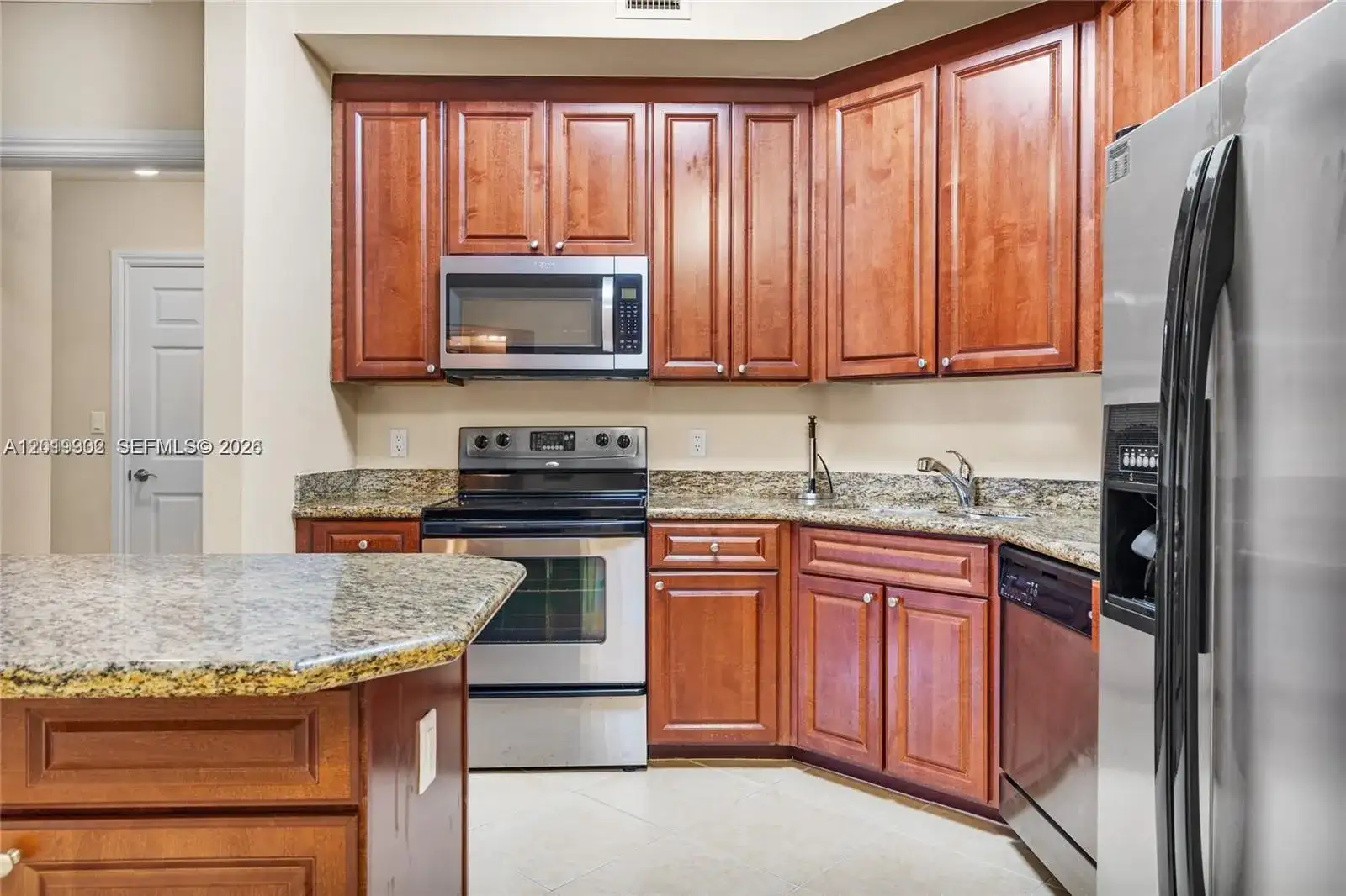 3001 NE 185th St # 219, Aventura FL 33180 photo 3