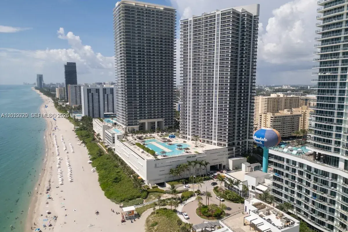 1800 S Ocean Dr # 3002, Hallandale Beach FL 33009
