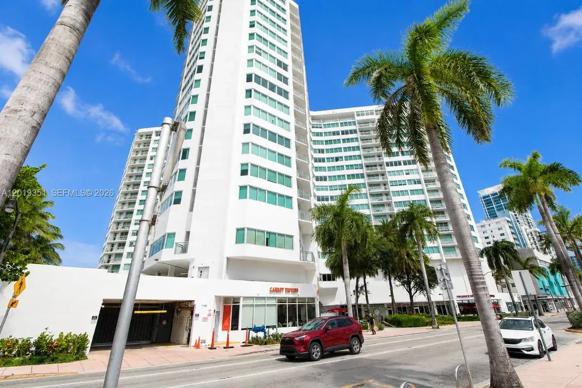 7135 Collins Ave # 912, Miami Beach FL 33141