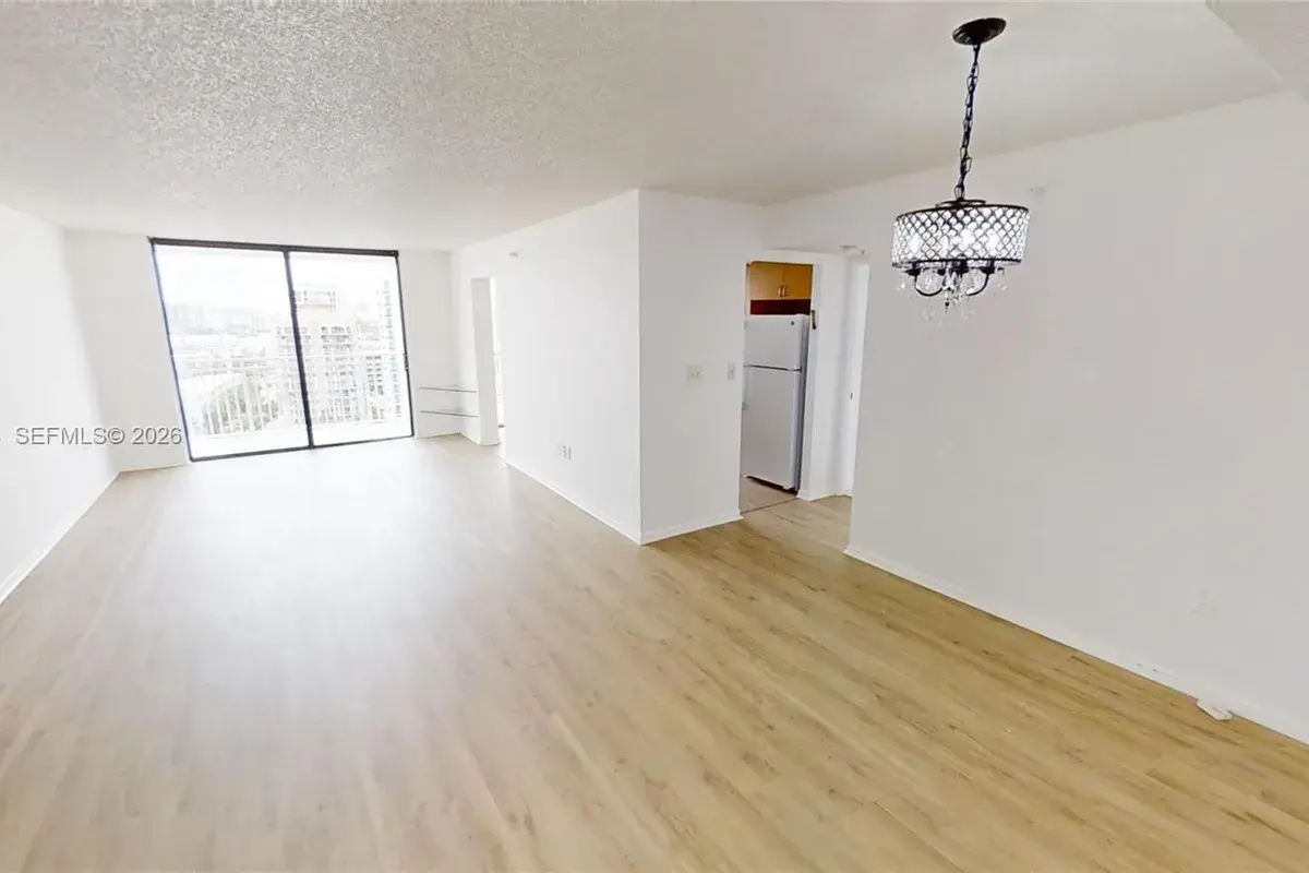 210 174th St # 1918, Sunny Isles Beach FL 33160