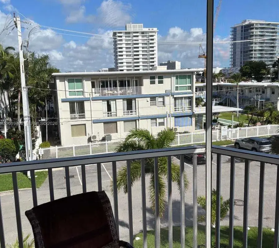 720 Bayshore Dr # 301, Fort Lauderdale FL 33304