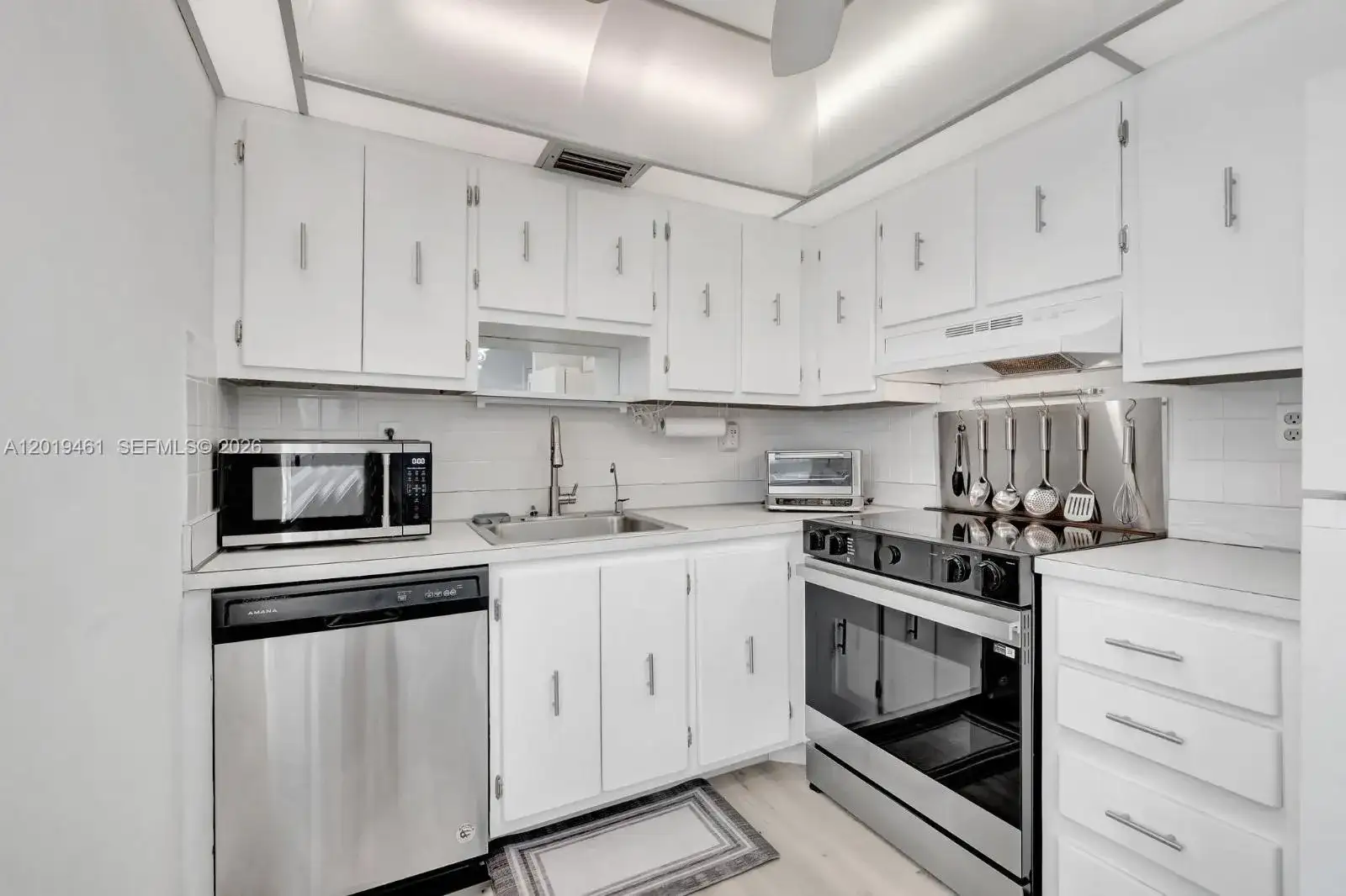 481 Burgundy K # K, Delray Beach FL 33484 photo 2