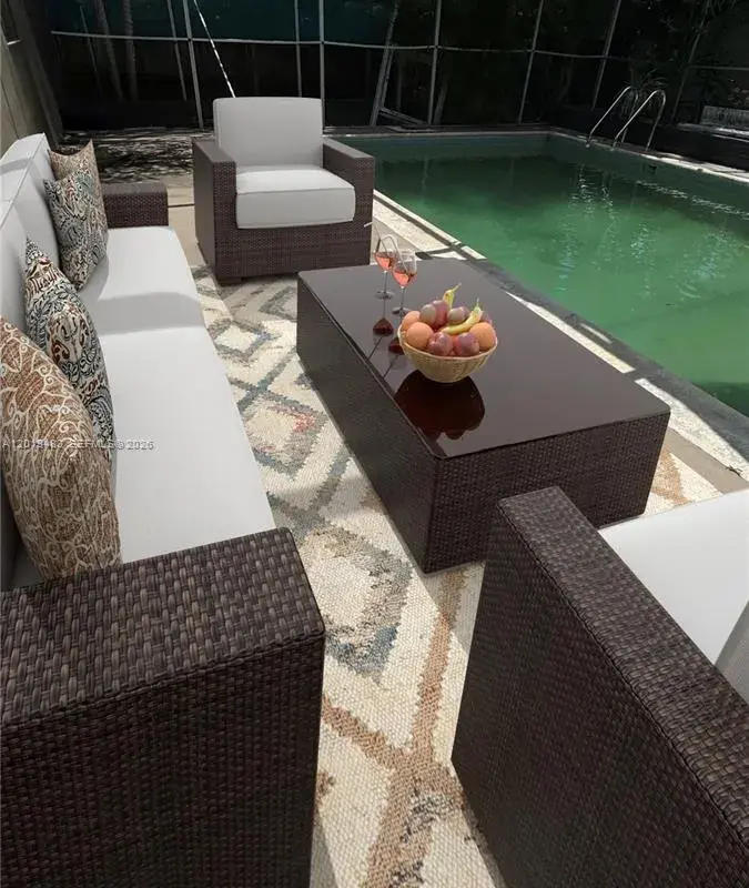 224 NE 47th St, Miami FL 33137