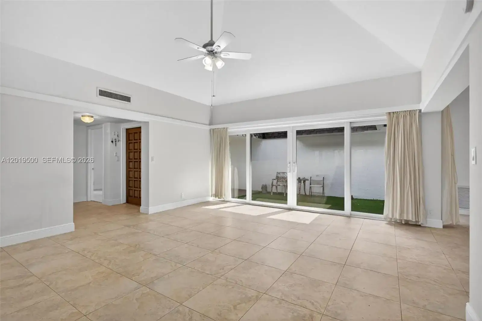 4806 Banyan Ln, Tamarac FL 33319 photo 5