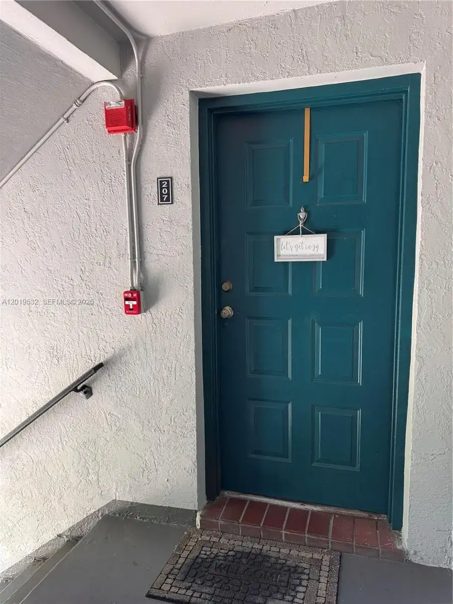 7115 NW 179th St # 207, Hialeah FL 33015 photo 4