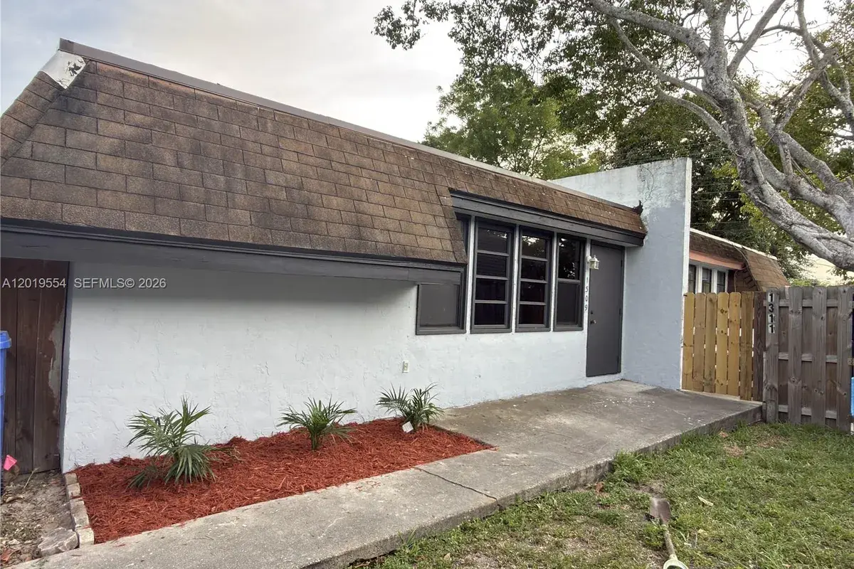 1309 NW 8th Ave, Fort Lauderdale FL 33311