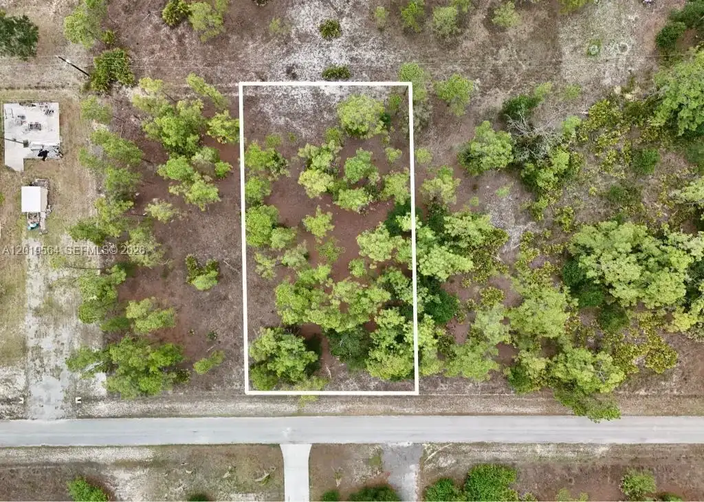 1417 Thompson Ave, Lehigh Acres FL 33972
