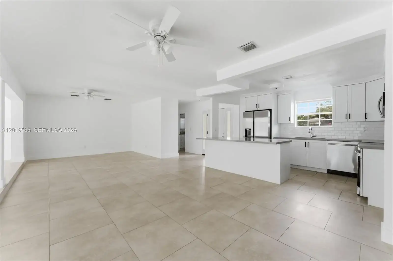 14731 NE 8th Ct, Miami FL 33161 photo 5