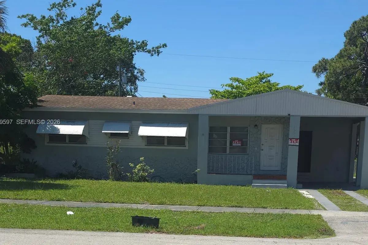 3330 Auburn Blvd, Fort Lauderdale FL 33312