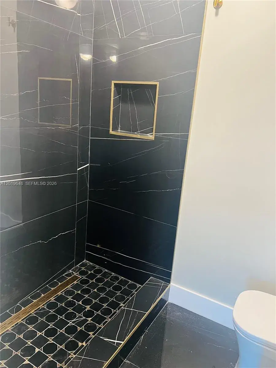 1126 NW 58th Ter # 3, Miami FL 33127