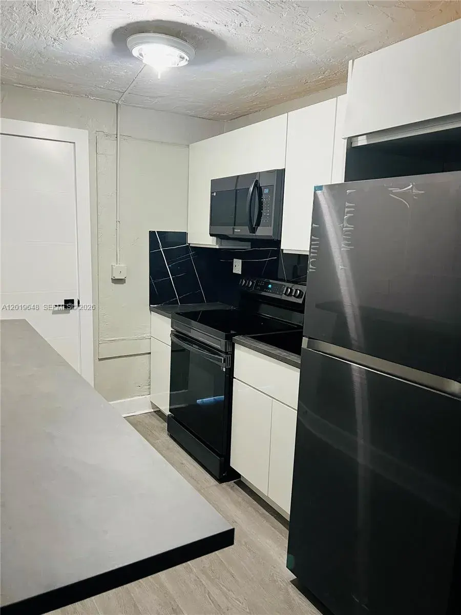 1126 NW 58th Ter # 3, Miami FL 33127