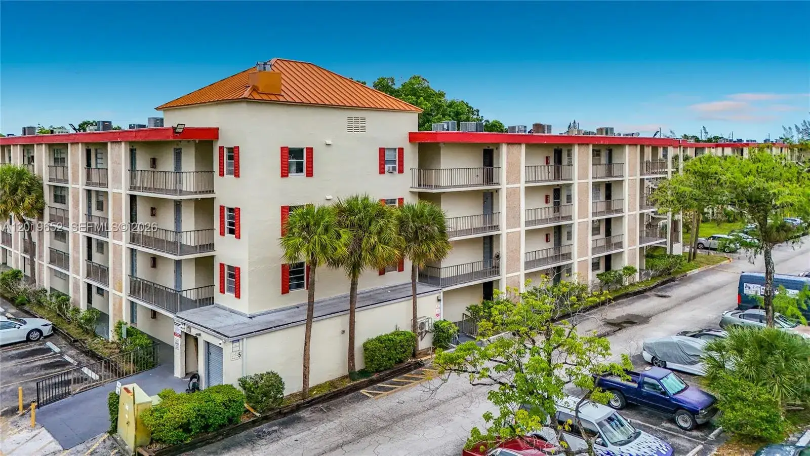 3000 NW 48th Ter # 126, Lauderdale Lakes FL 33313