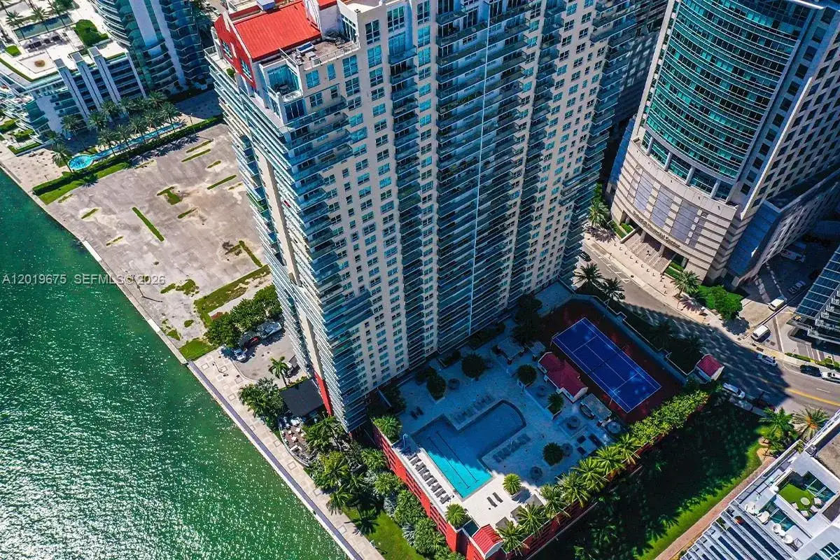 1155 Brickell Bay Dr # 1205, Miami FL 33131 photo 2