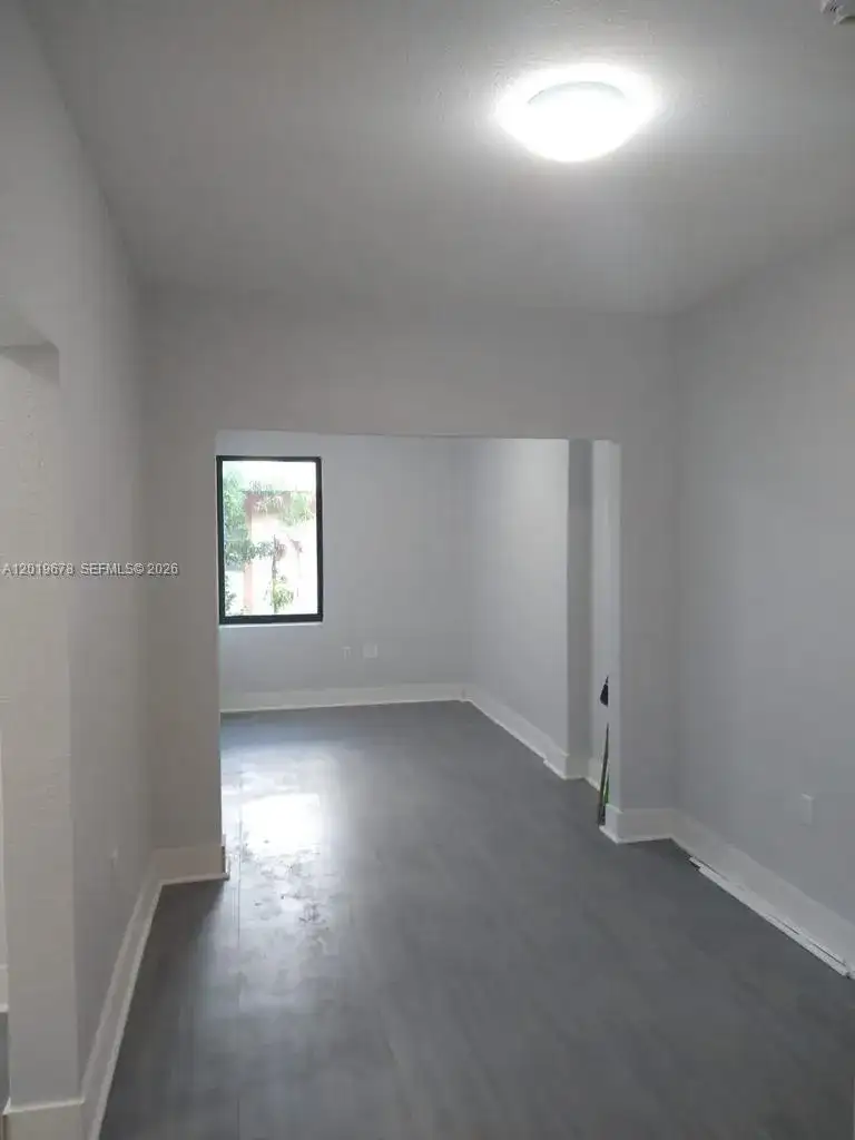 75 Glen Royal Pkwy # 3, Miami FL 33125 photo 3