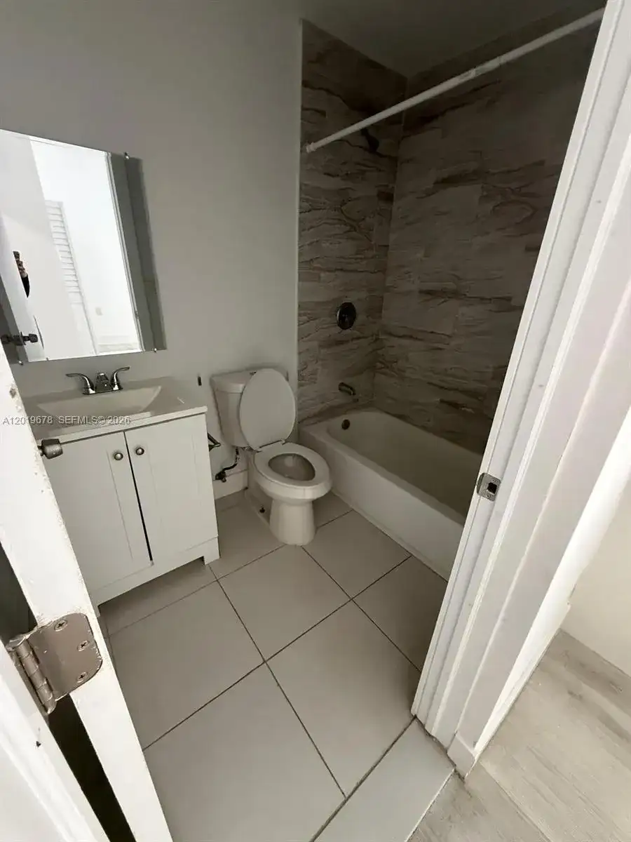 75 Glen Royal Pkwy # 3, Miami FL 33125 photo 4