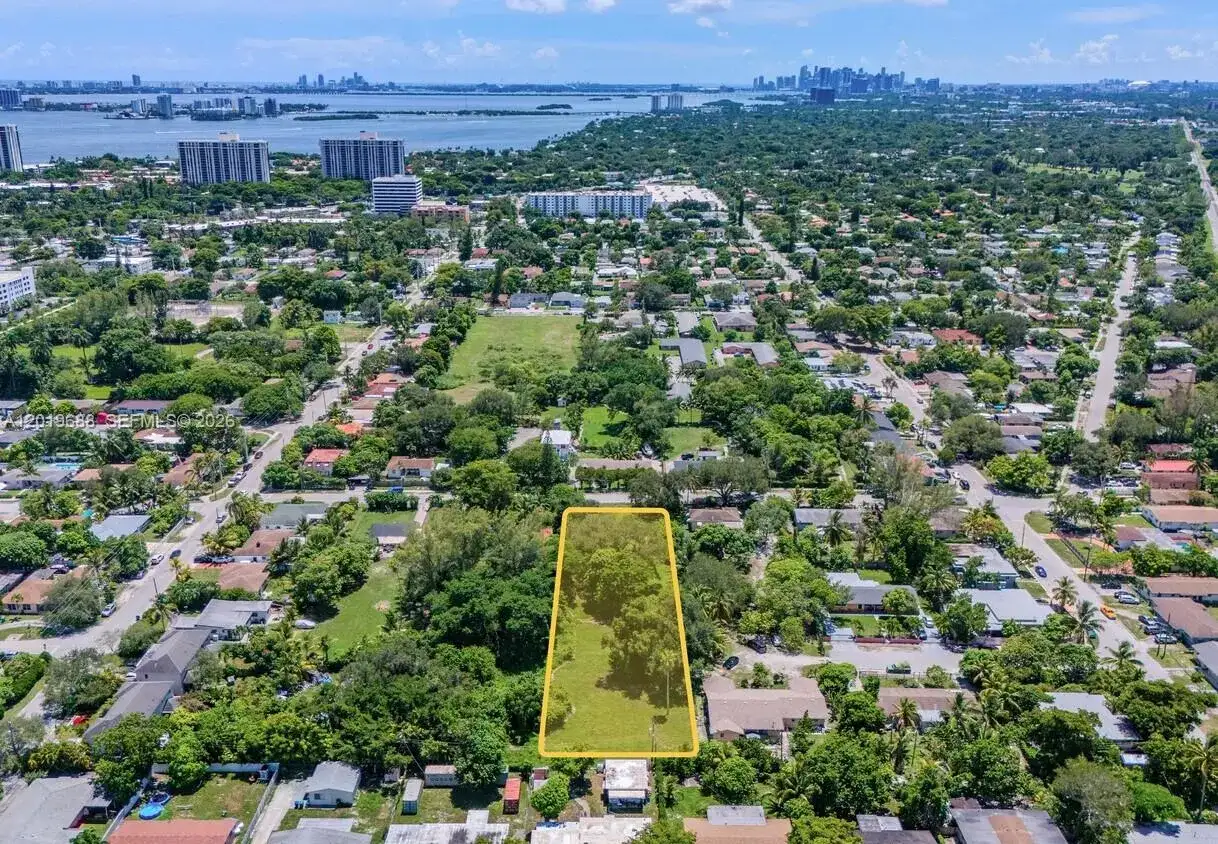 1231 NE 115th St, Miami FL 33161 photo 2