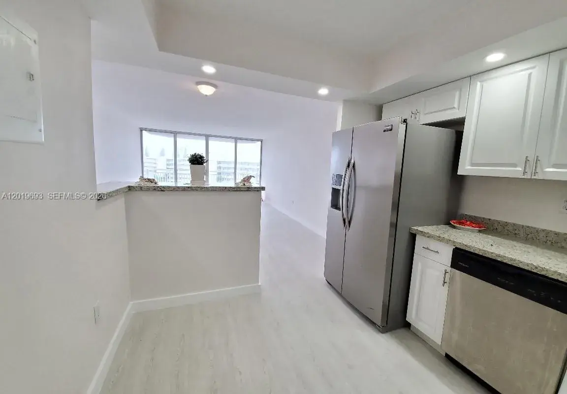 18011 Biscayne Blvd # 503, Aventura FL 33160