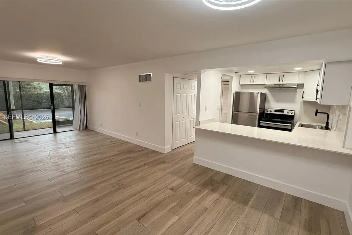 5845 Washington St # 65, Hollywood FL 33023