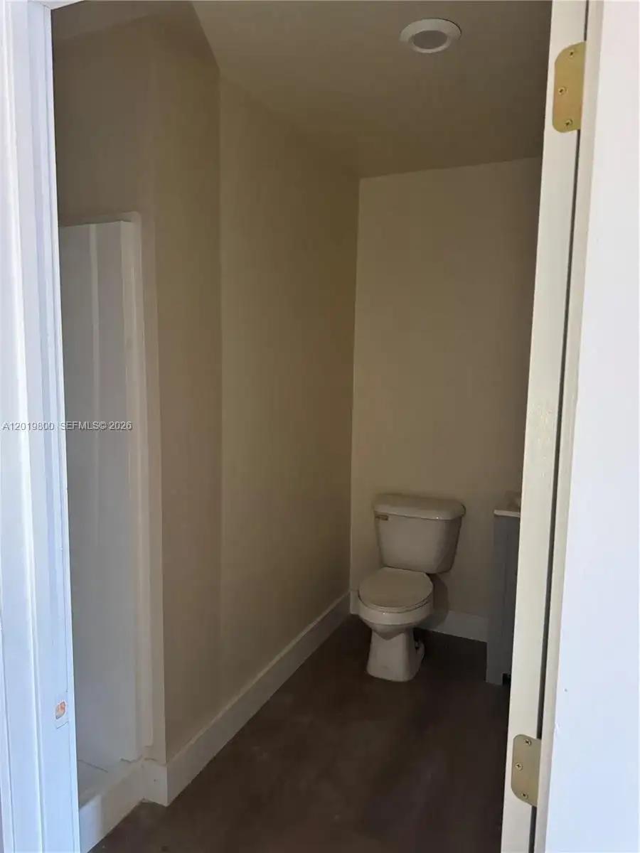 650 E 49th St, Hialeah FL 33013 photo 2