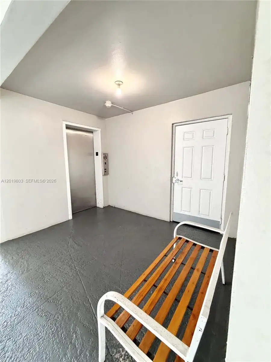 18601 NE 14th ave # 301, Miami FL 33179 photo 5