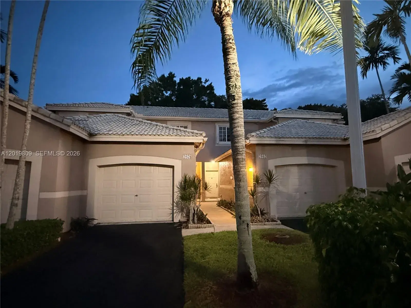 2078 Madeira Dr, Weston FL 33327
