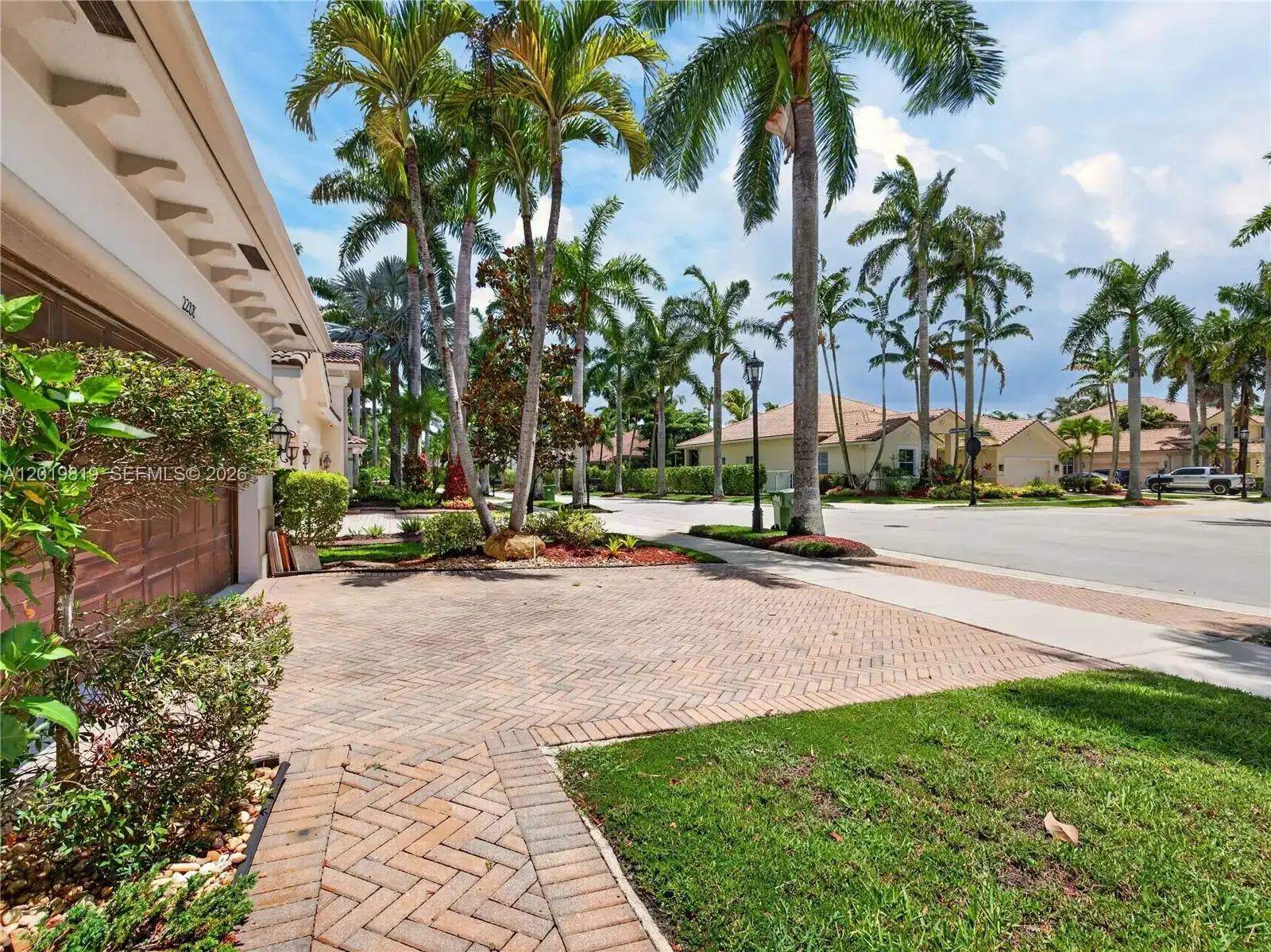 2288 Quail Roost Dr, Weston FL 33327 photo 5