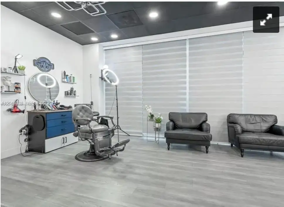2300 W 84th St, Hialeah FL 33016 photo 3
