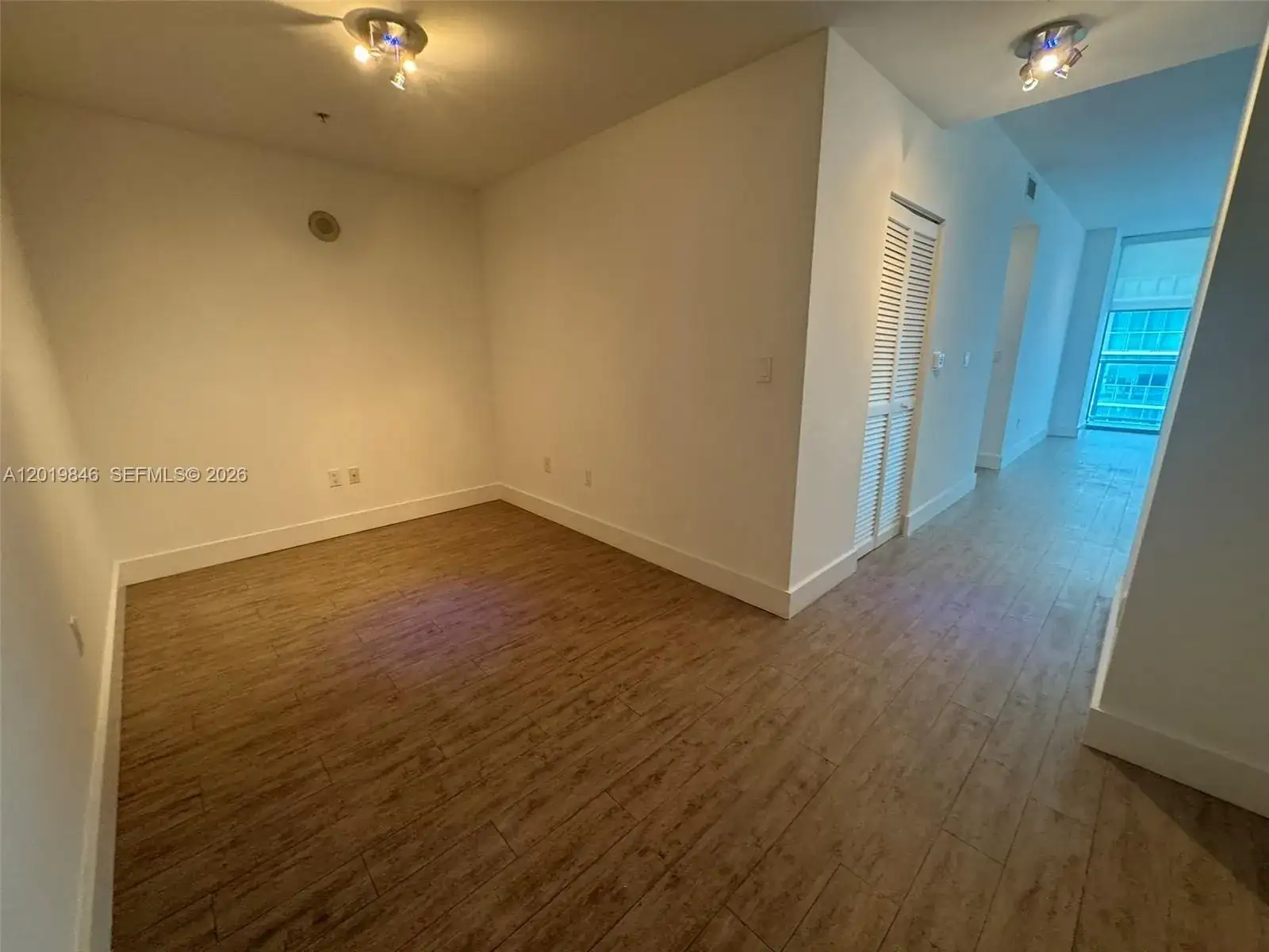 79 SW 12th St, Miami FL 33130 photo 3