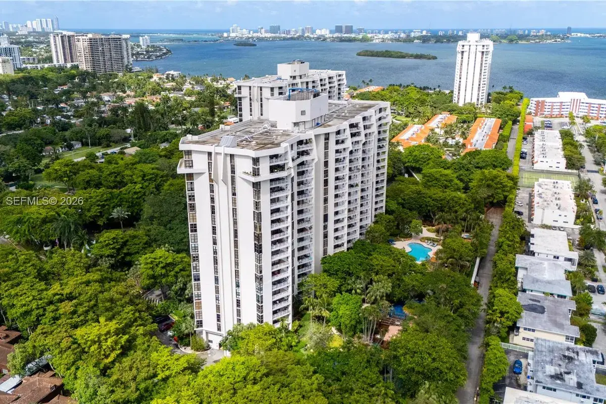 2000 Towerside Ter # 311, Miami FL 33138