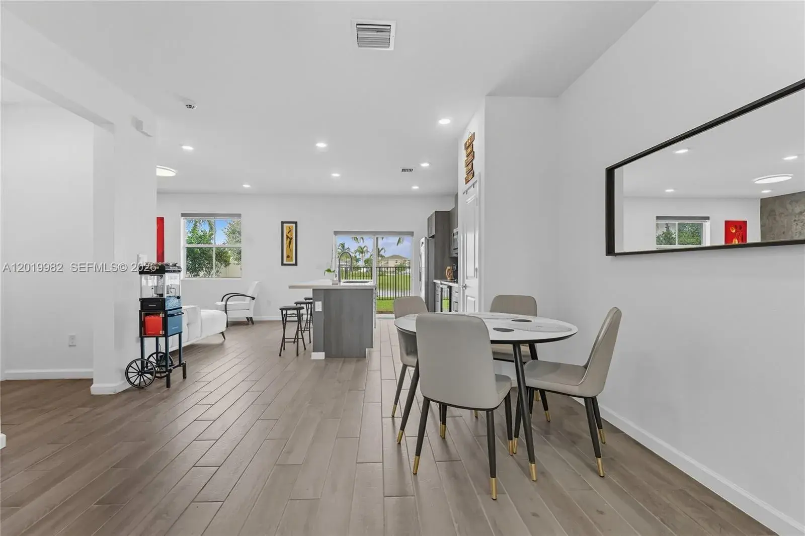 805 SE 18th St, Homestead FL 33034