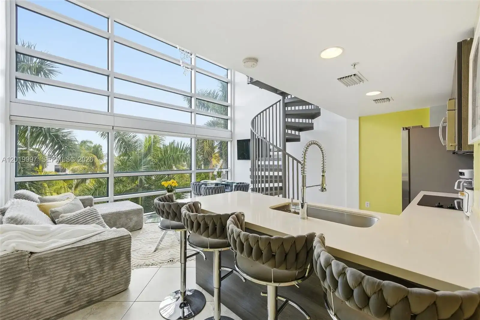 421 Meridian Ave # 16, Miami Beach FL 33139 photo 2