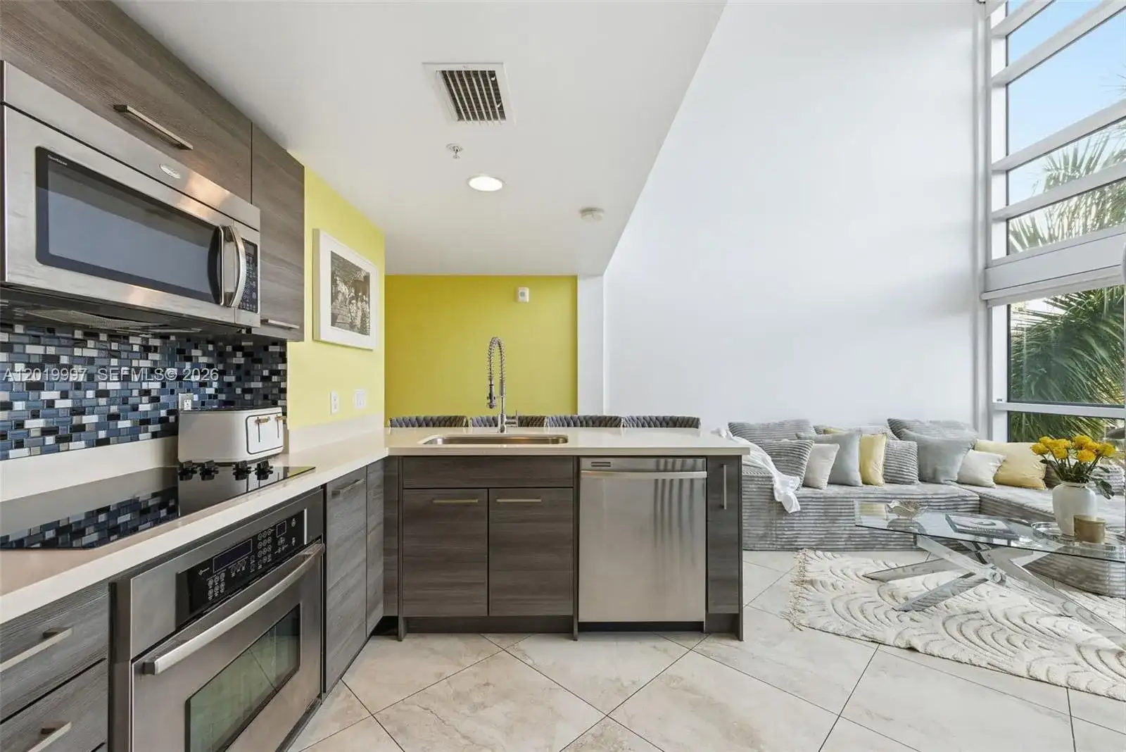 421 Meridian Ave # 16, Miami Beach FL 33139 photo 5