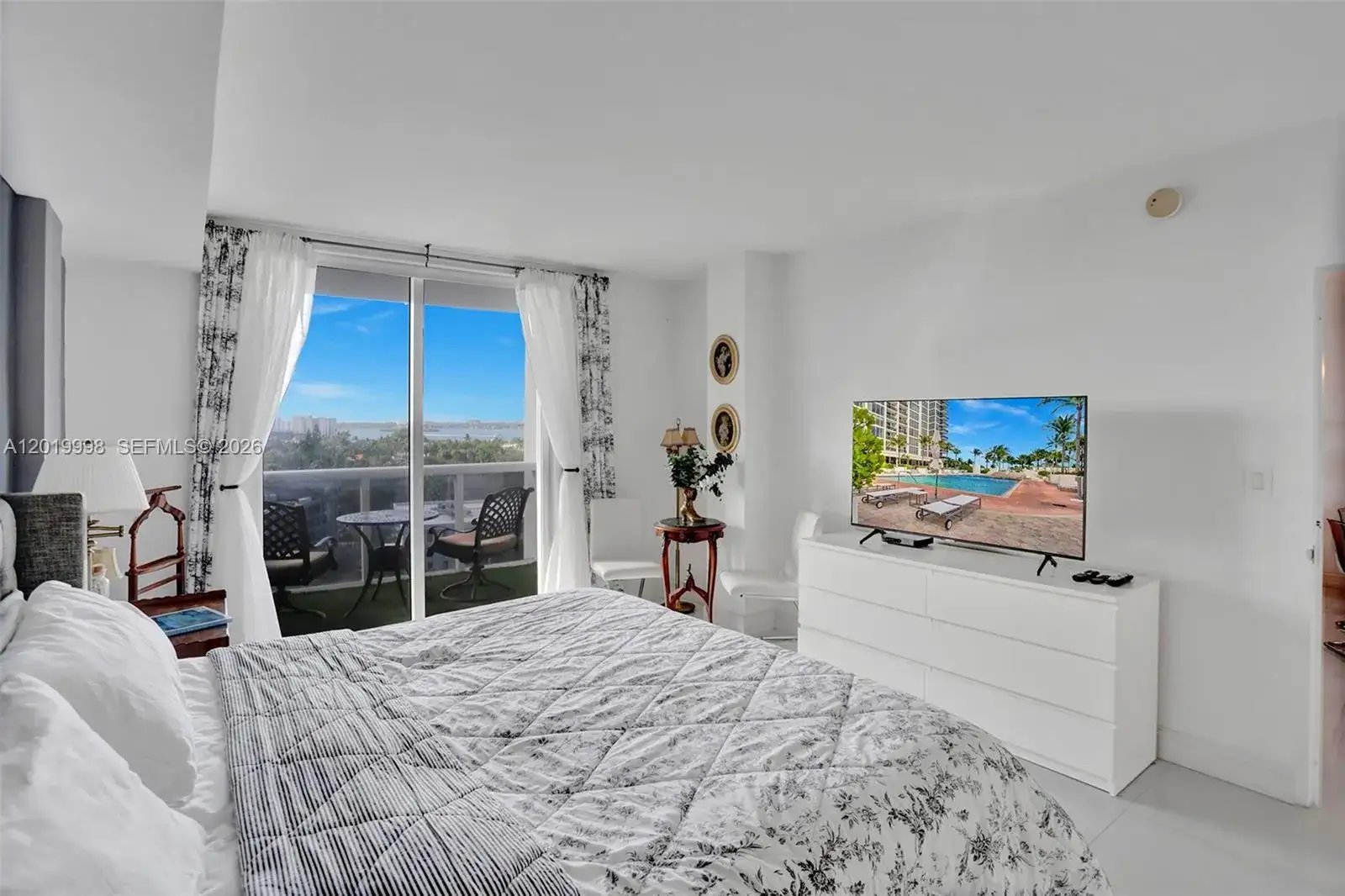 10275 Collins Ave # 829, Bal Harbour FL 33154 photo 5