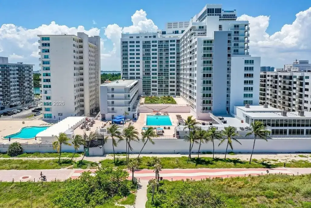 5401 Collins Ave # 1213, Miami Beach FL 33140 photo 3