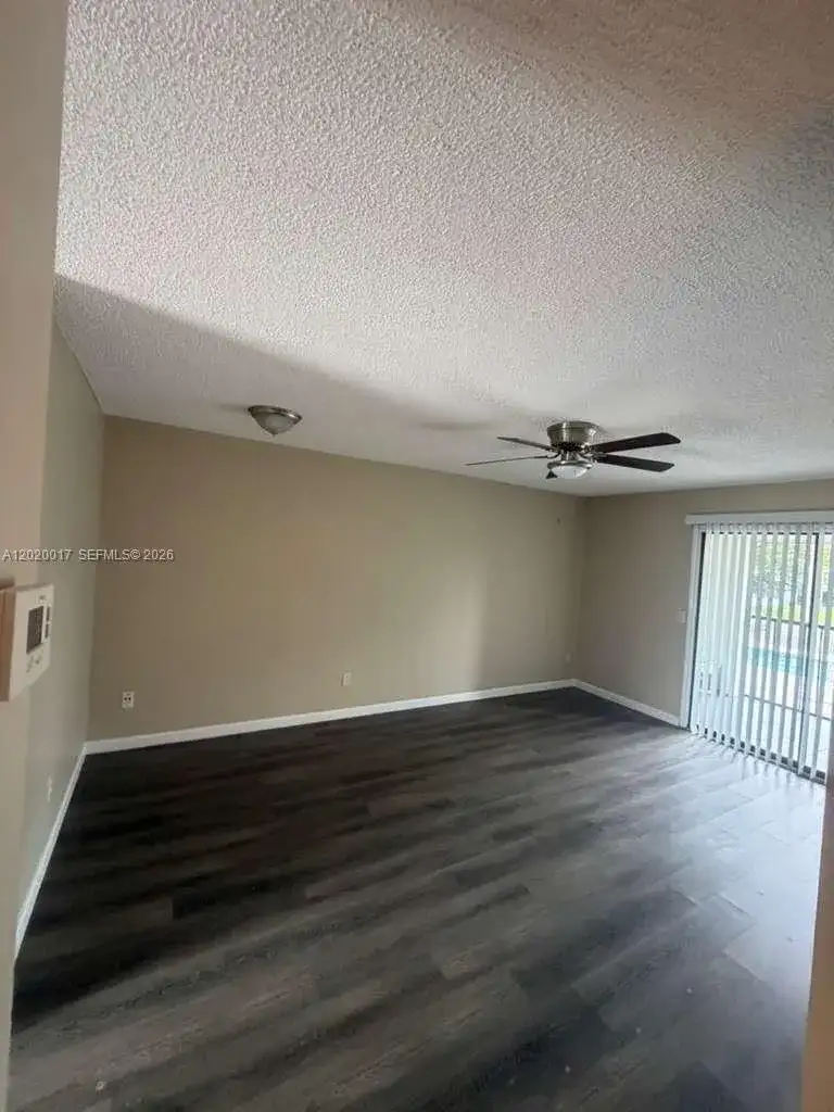 617 Ixoria Ave # 18, Fort Pierce FL 34982 photo 4