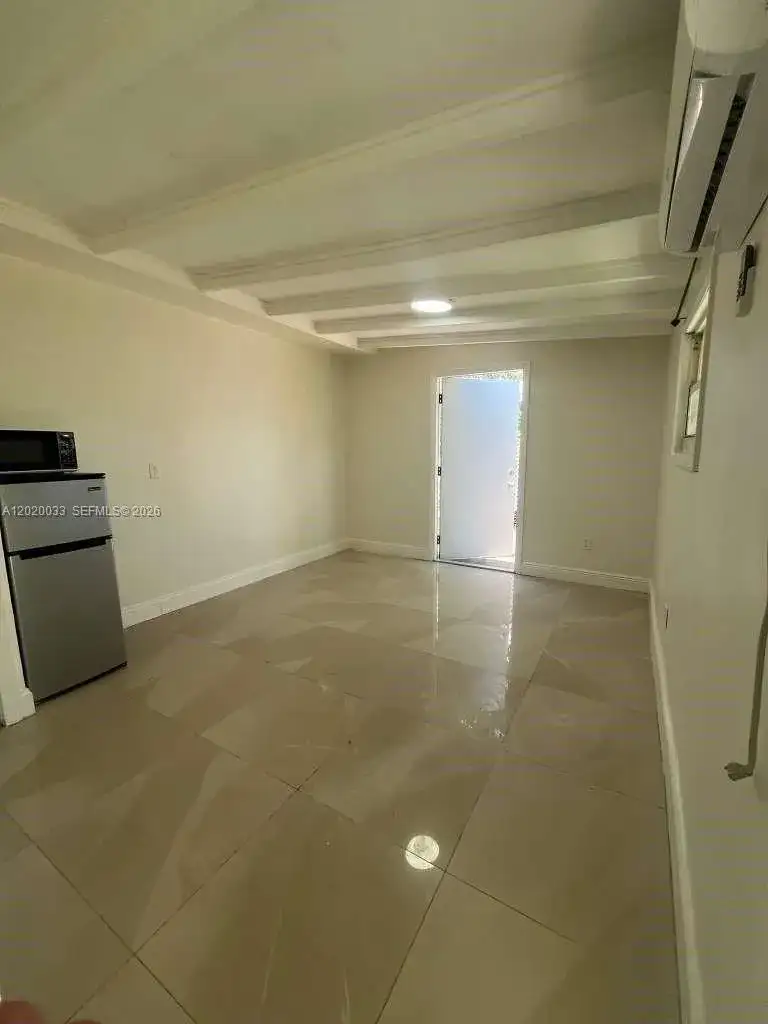 1629 NE 177 ST # 2, Miami FL 33162 photo 2