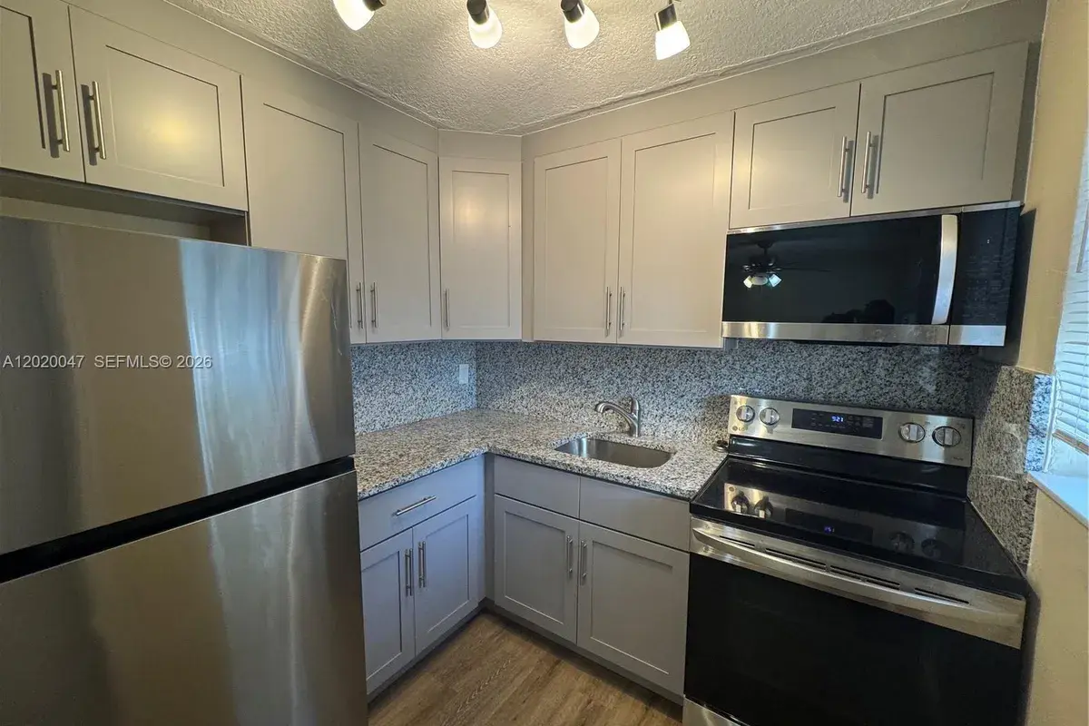707 S 19th Ave # 2, Hollywood FL 33020