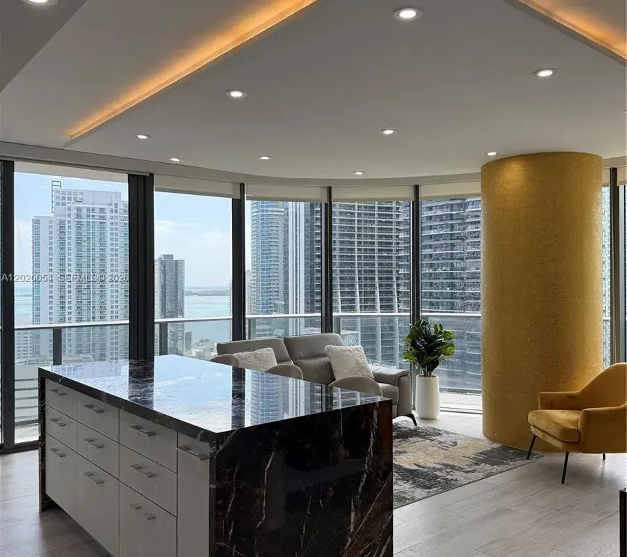 55 SW 9th St # 2703, Miami FL 33130