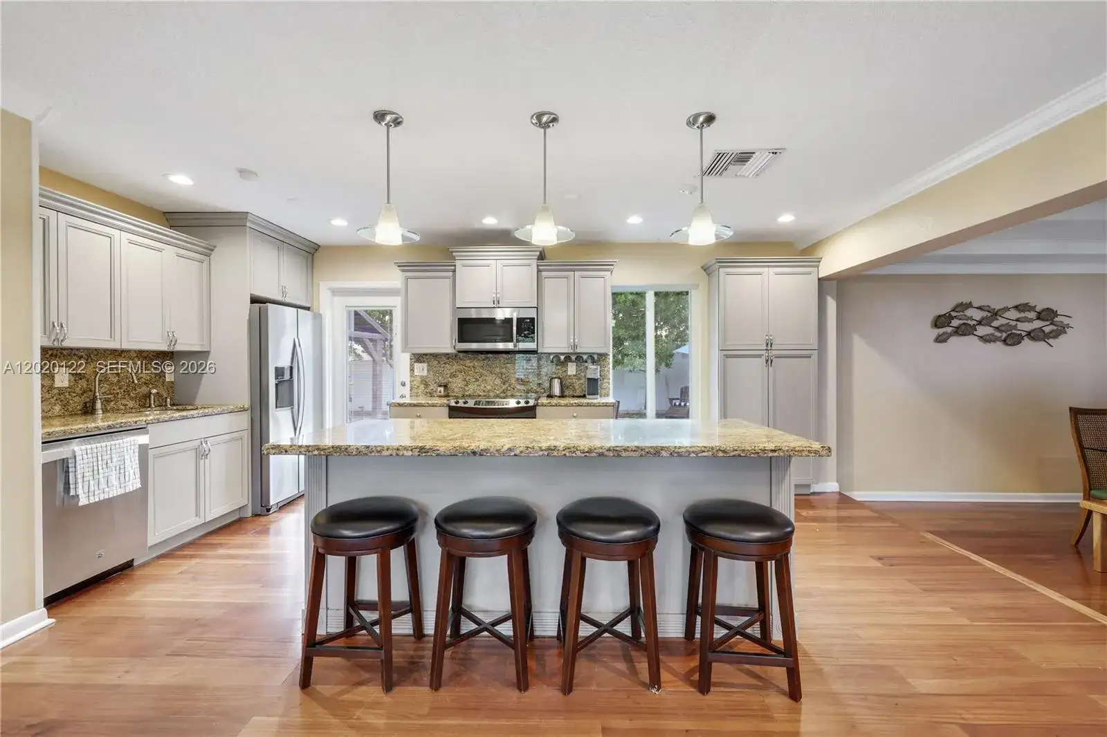 1311 NE 26th Ter, Pompano Beach FL 33062 photo 2