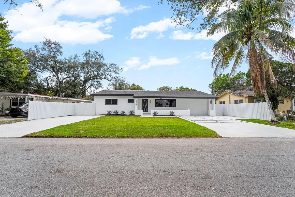 610 NE 164th Ter, Miami FL 33162