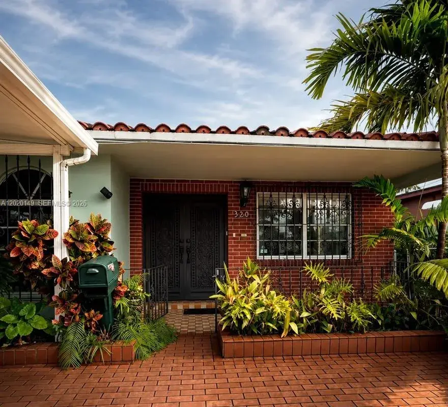 320 NW 61st Ave, Miami FL 33126